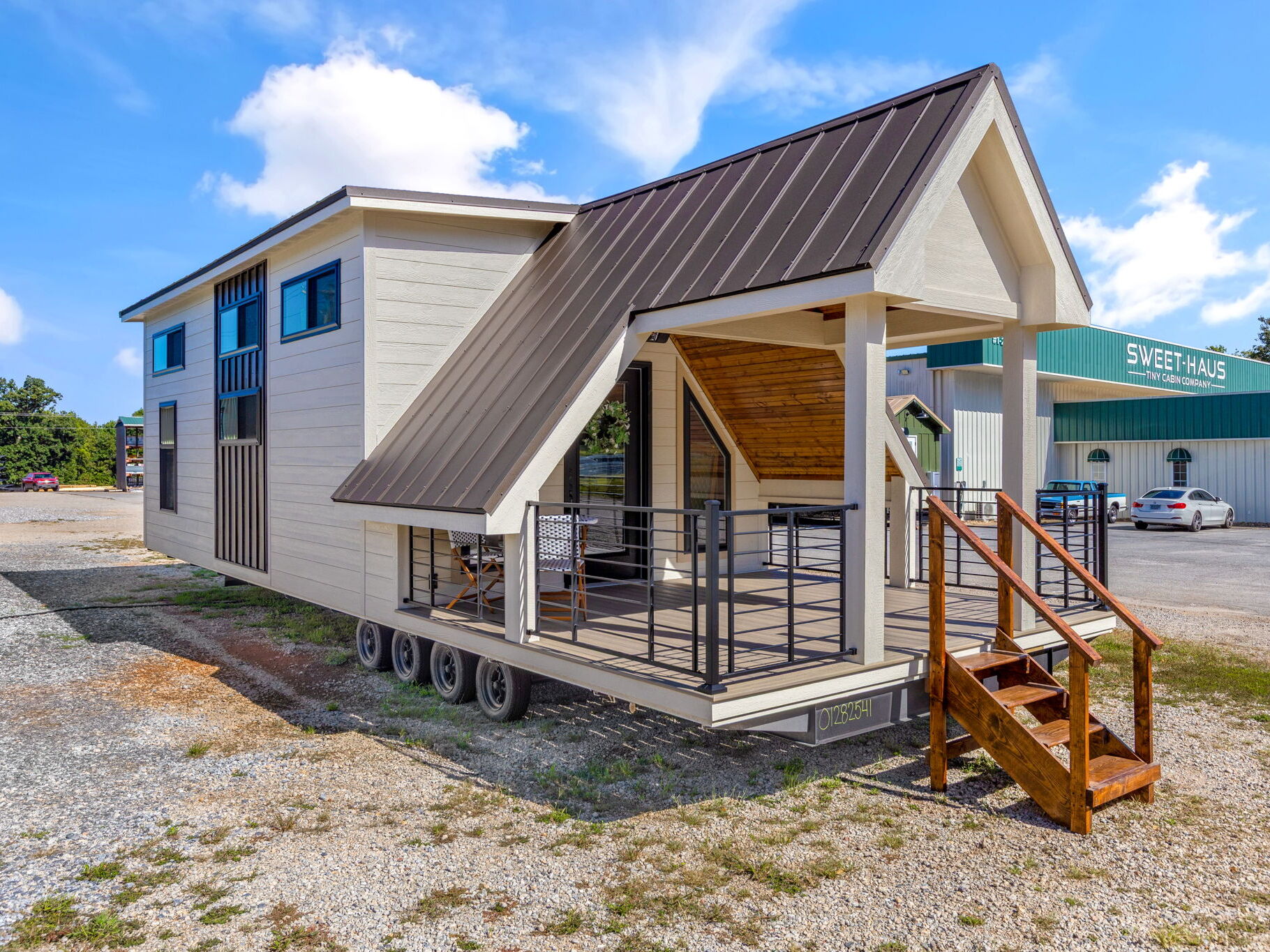 Tinde Exterior 