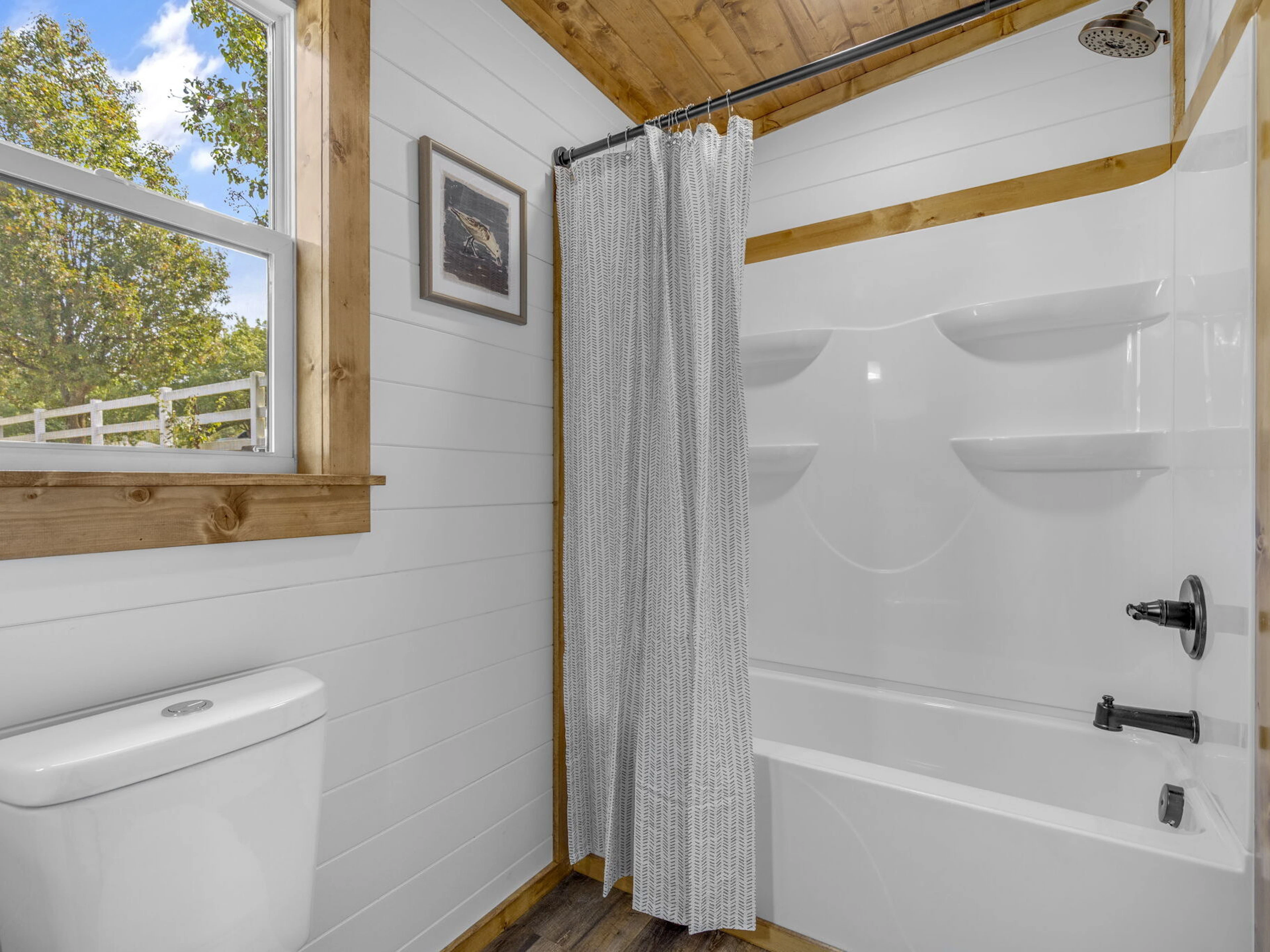 Acadia — Bathroom