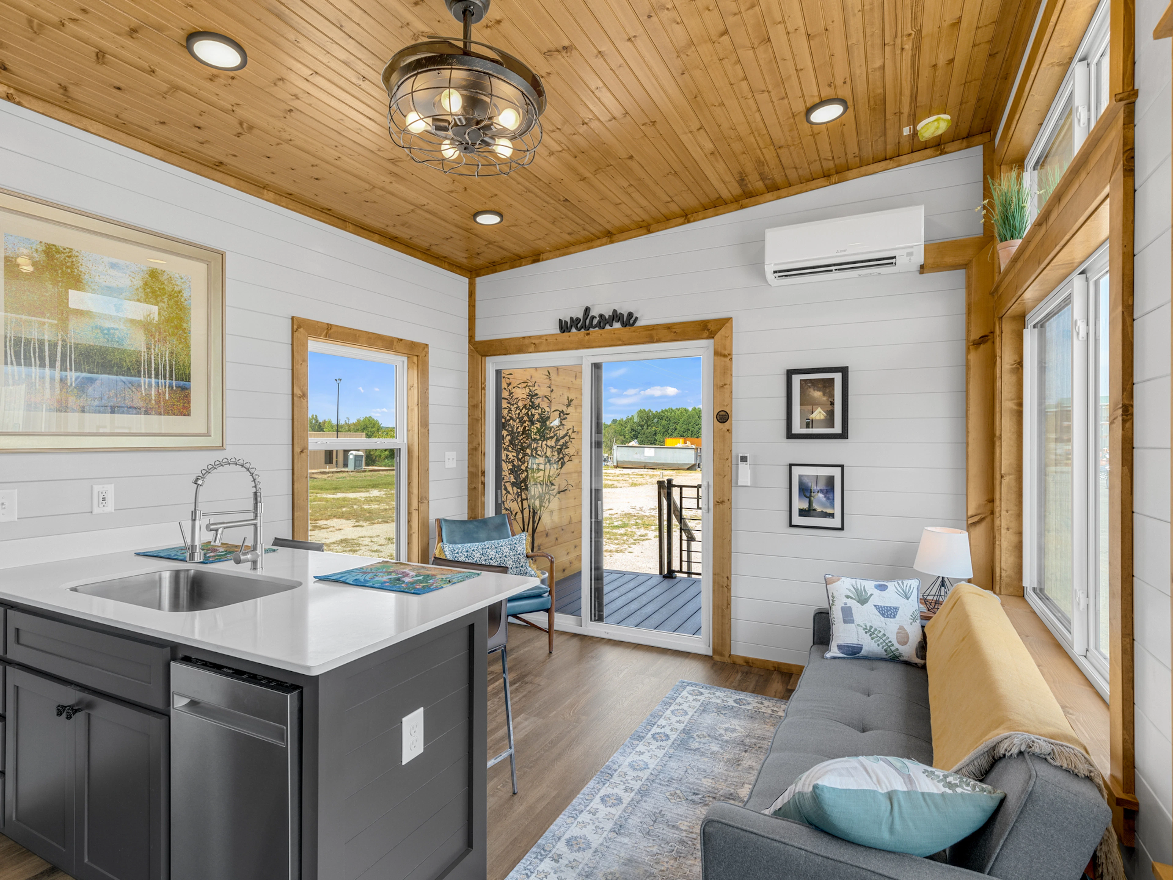 Mesa — Living Area
