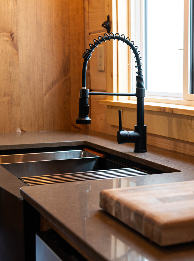 Countertops & Sinks
